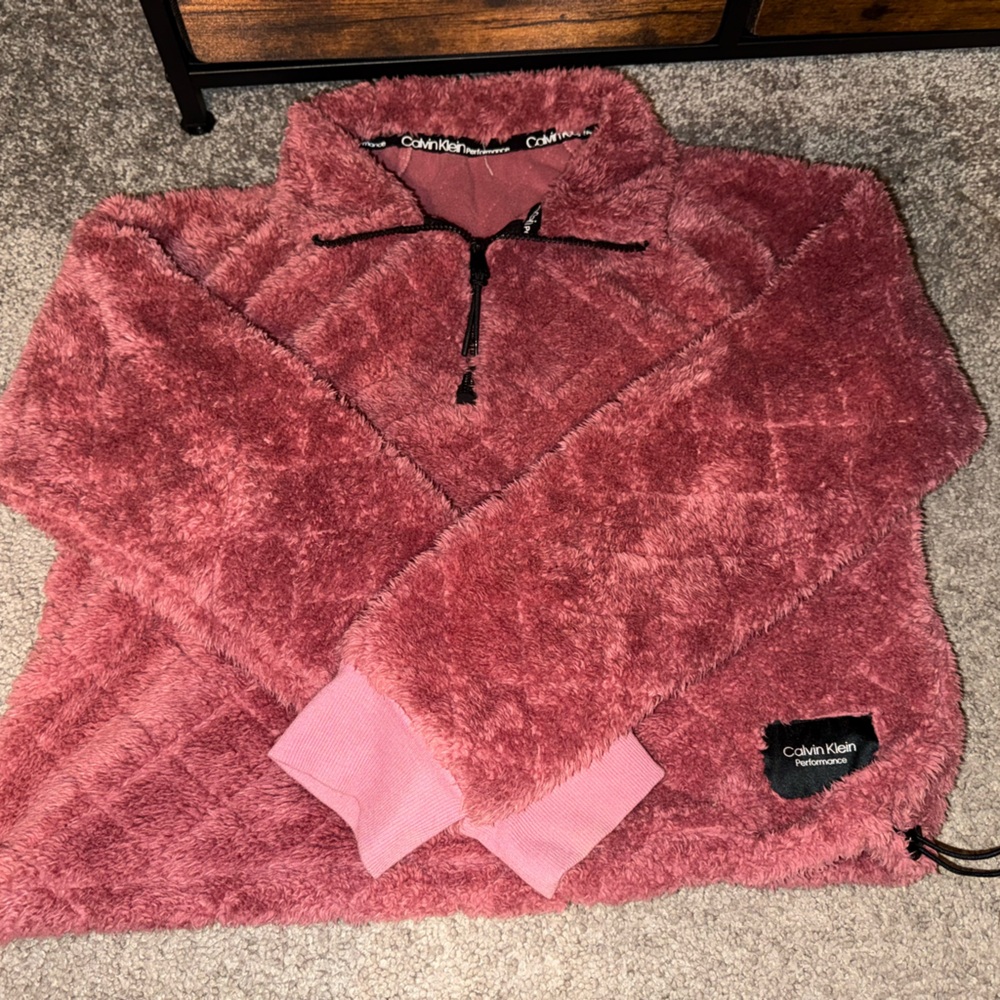 Calvin Klein Performance Rose Plush Top
